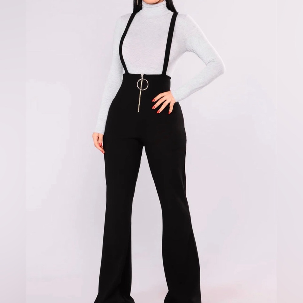 Fashion Nova suspender pants
